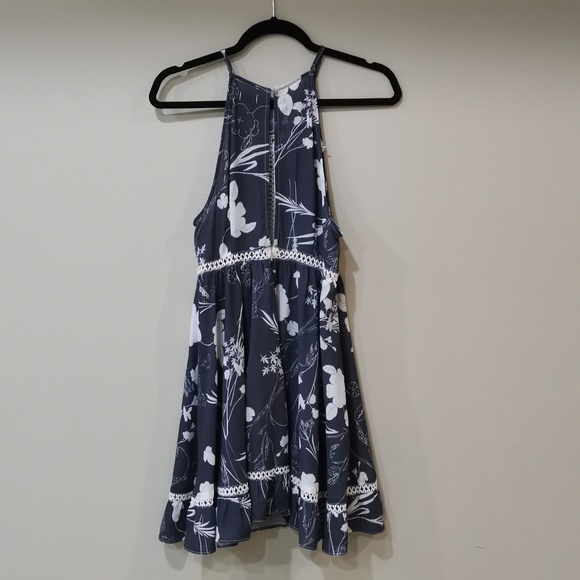 Studio By YDE | Floral Print Dress - Picture 3 of 4